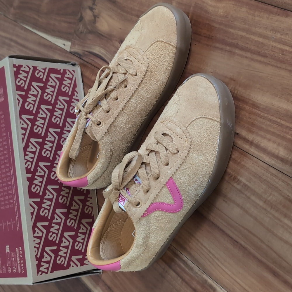 Vans Sport Low Suede Gum Sneakers Mens 7 Women's 8.5 Nwt ❤️